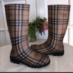 COPY - Burberry Rain/ Snow boots size 9 (39EUR)